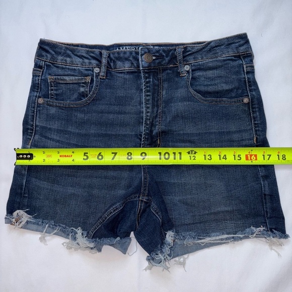 American Eagle Size 12 Dark Wash Super Hi Rise Shortie Super Stretch Jean Shorts - Picture 3 of 8